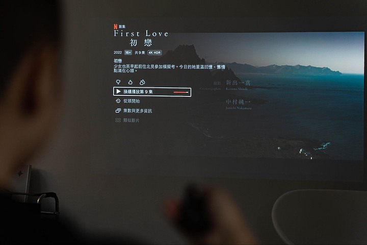【開箱】如果你正準備選一台電視，這台Epson EH-TW6250 4K HDR投影機或許會更加適合你！