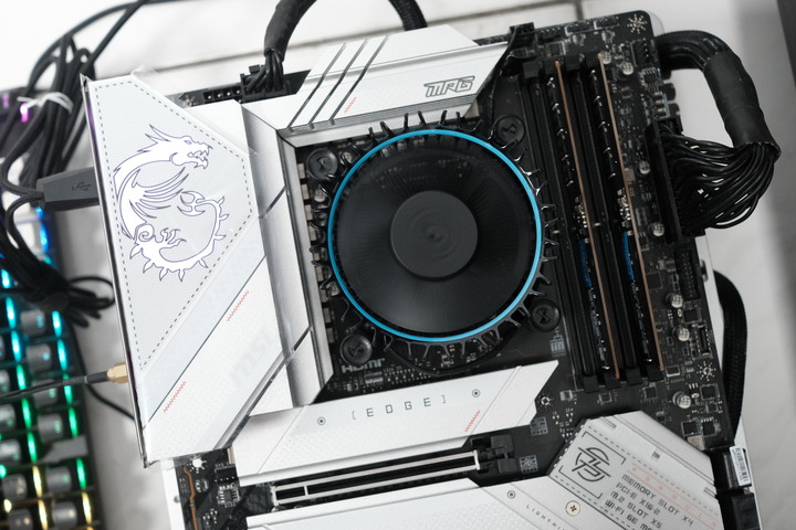 【開箱】美光 Micron Crucial DDR5-5200 32G 記憶體