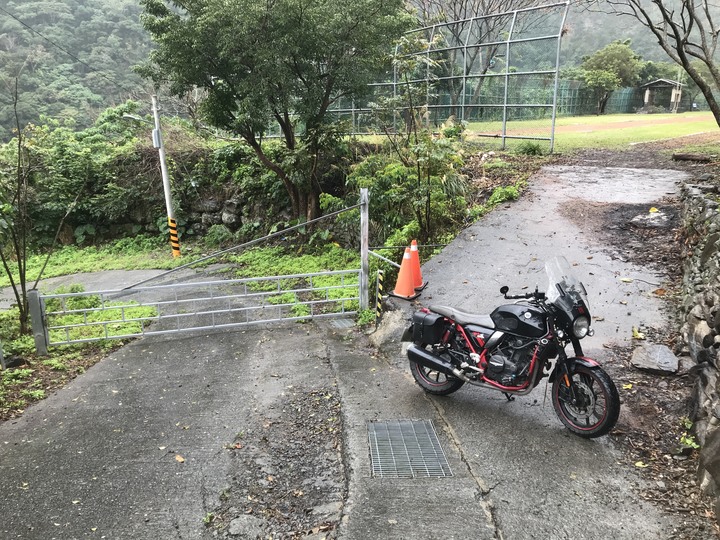 革命前夕之臨時起意摩托車環島旅行