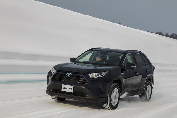 Nissan 嗆聲 Toyota「RAV4 Hybrid 油耗誇大」 滿意度輸 X-trail e-Power