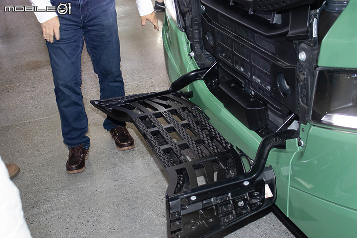 【採訪】歐霸重卡 Iveco S-Way 首度導入國內,通過歐盟六期、具備豐富的安全舒適配備!