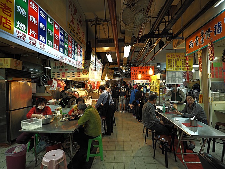 仁愛區 仁愛市場、鈺刺身丼、海洋廣場與林開郡洋樓 — 春日暖陽下之港都美食之旅
