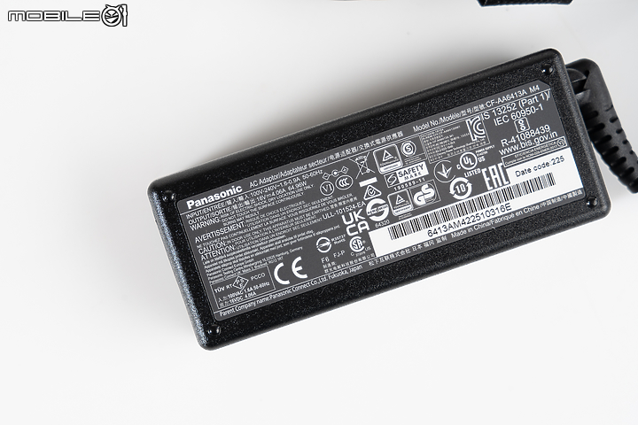 Panasonic CF-FV3 測試報告| 極致輕巧高續航力的商務筆電