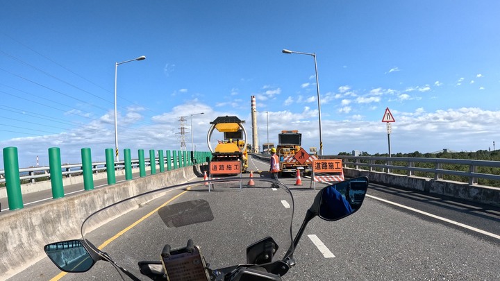 瑞穗溫泉.崇德海灘.重機旅行. CB350. XADV 750車主心得分享, 沙坑脫困 Joymax Z300