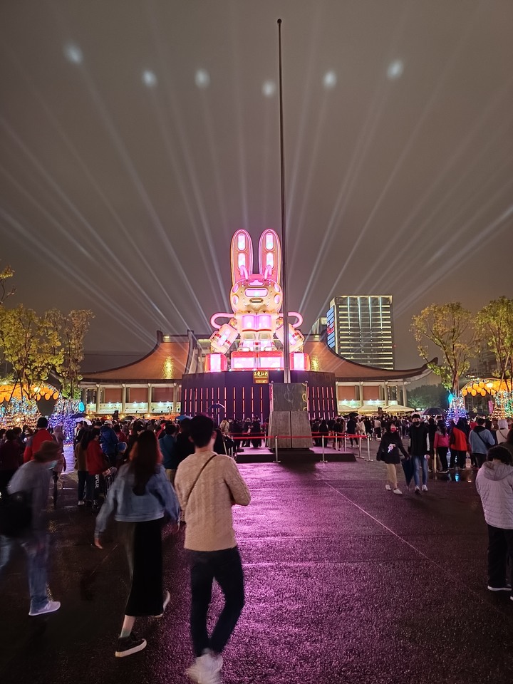 點我看大圖 新手機REALME 10 PPO+ 分享