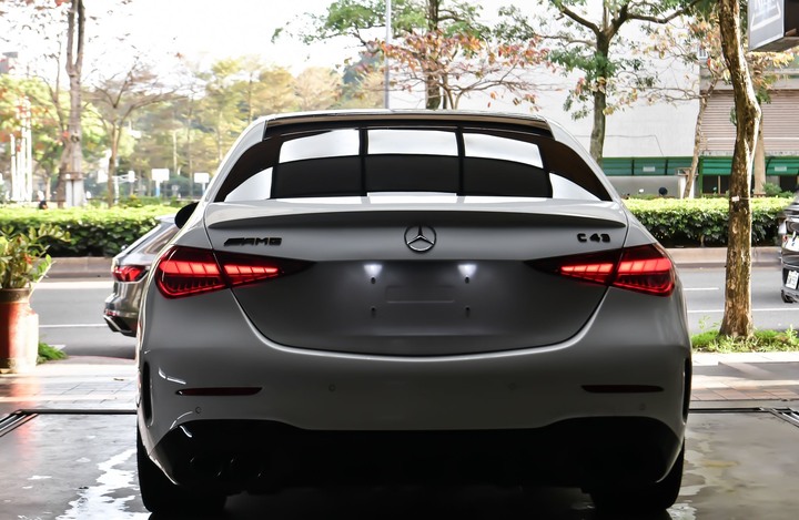[開箱]W206 One Man One Engine AMG C43 4MATIC