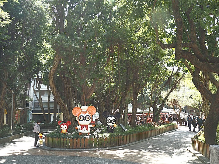 清真寺、夏慕思清真手作、永康街商圈、青田街日式建築群、溫州街蘿蔔絲餅 — 臺北市區半天小旅行