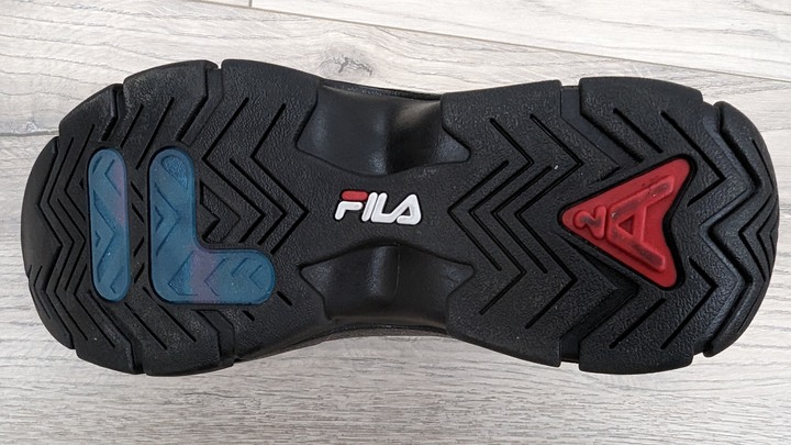 終於入手偶像簽名加持戰靴 - FILA GRANT HILL II 25周年紀念款