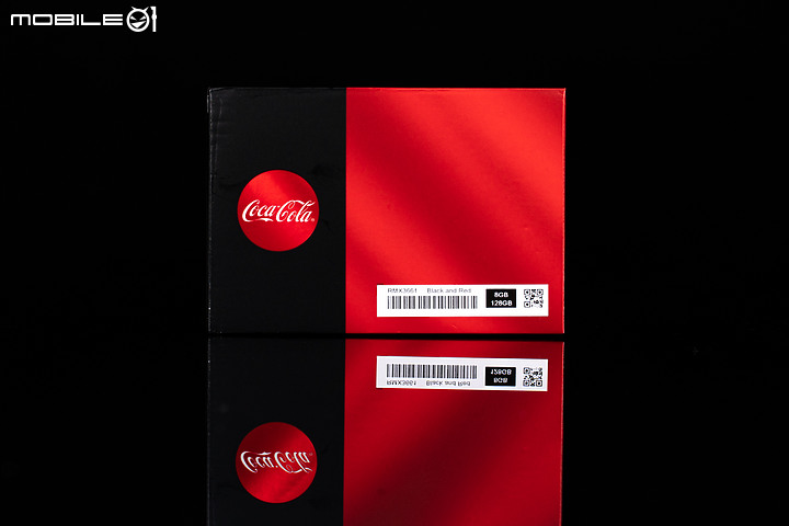 realme 10 Pro可口可樂聯名版圖賞｜經典樣貌重新登場！