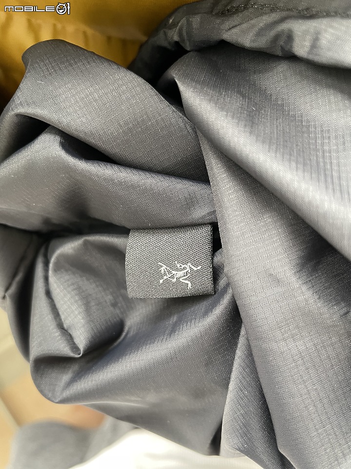 Arc'teryx 始祖鳥 CERIUM LT HOODY 2022 VS. THORIUM AR HOODY 2021 羽絨相互比較