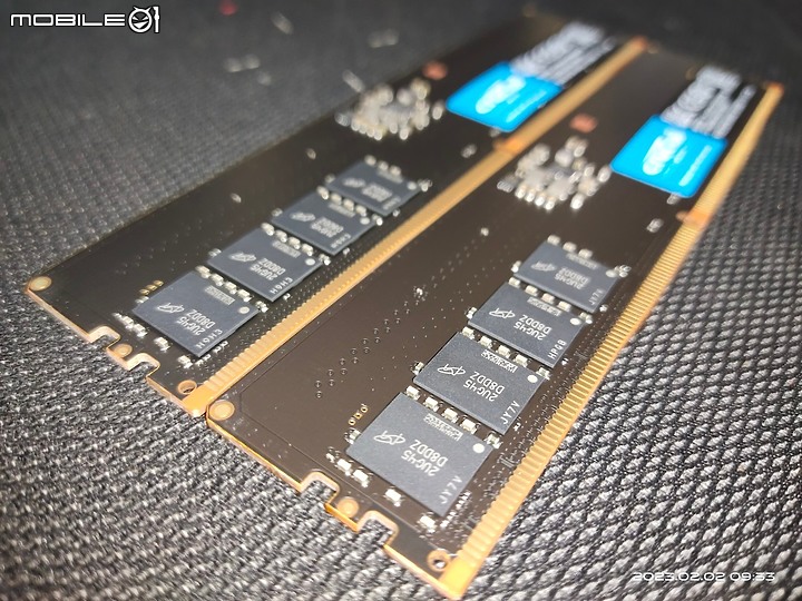 點我看大圖 蛋糕爸爸的奇幻開箱之旅(下)~高速快感黑白配 Crucial DDR5 5600 16GB*2