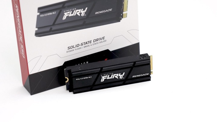 點我看大圖 開箱 Kingston FURY Renegade 2TB SSD,桌機組裝使用,準備進入 R9 7900X 服役
