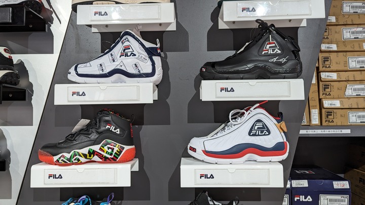 終於入手偶像簽名加持戰靴 - FILA GRANT HILL II 25周年紀念款