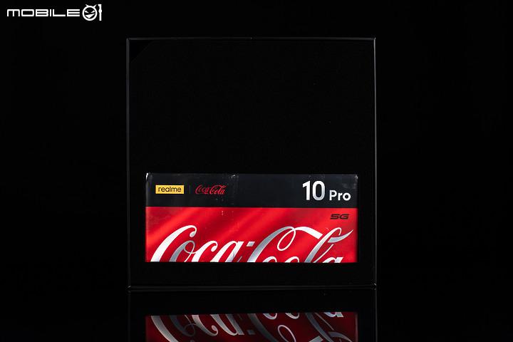 realme 10 Pro可口可樂聯名版圖賞｜經典樣貌重新登場！