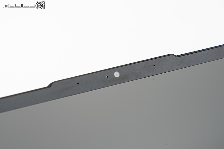 Lenovo ThinkPad X13s 測試報告｜續航力超群的輕巧 ARM 筆電！