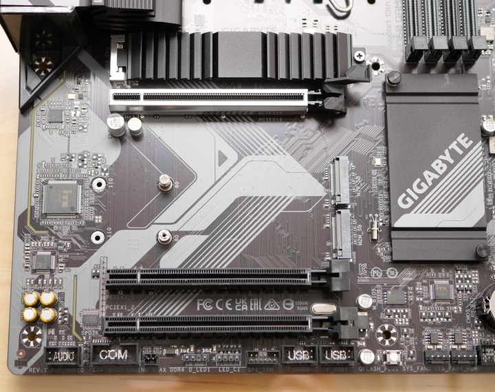 13代中階性價裝機取向 B760 GAMING X AX DDR4 開箱