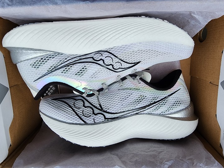 saucony跑鞋分享(六更3.7)