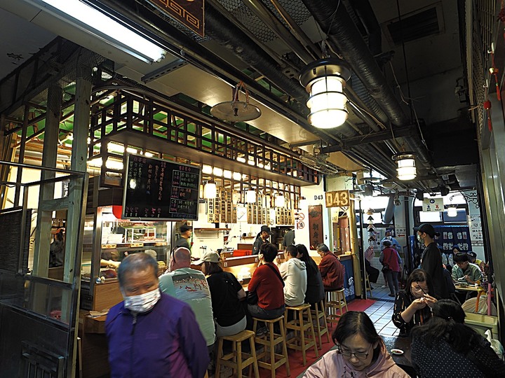 仁愛區 仁愛市場、鈺刺身丼、海洋廣場與林開郡洋樓 — 春日暖陽下之港都美食之旅