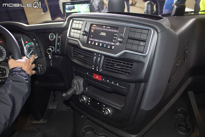 【採訪】歐霸重卡 Iveco S-Way 首度導入國內,通過歐盟六期、具備豐富的安全舒適配備!