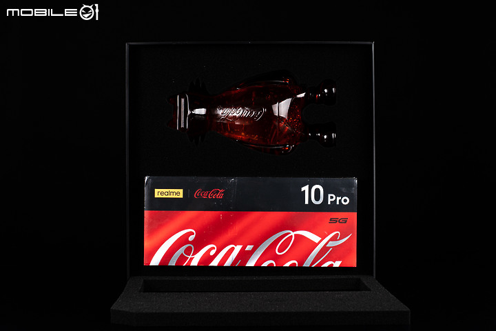 realme 10 Pro可口可樂聯名版圖賞｜經典樣貌重新登場！