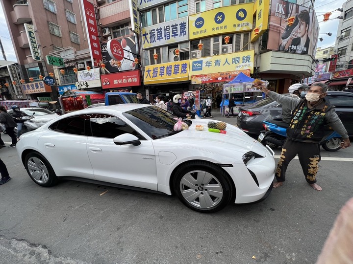 Taycan RWD 交車微開箱