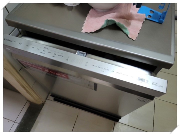 送給自己2023年的禮物-LG QuadWash™ Steam四方洗蒸氣洗碗機
