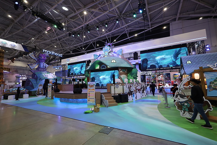 2023電玩展 RF15-30mm f/4.5-6.3 IS STM 超廣角拍起來很有氣勢