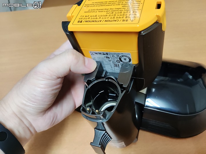 【 體驗分享 】蒸於至善的智慧清掃大平台， LG CordZero A9TS WiFi 無線蒸氣濕拖吸塵器簡單試用心得！