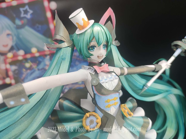 點我看大圖 VOCALOID 初音未來(魔法未來2019 Ver.) 紙模型 製作 Paper Craft ペーパークラフト