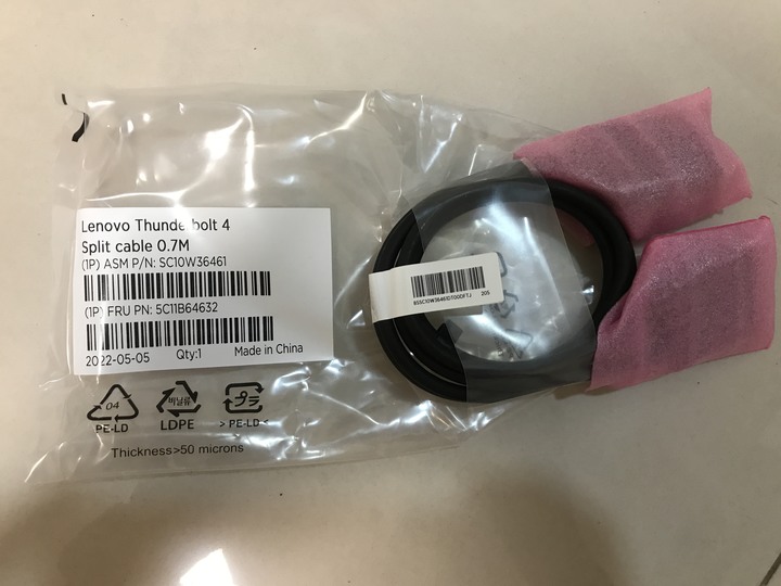 點我看大圖 ThinkPad P16 Gen1 + Thunderbolt 4 工作站擴充基座 簡易開箱分享