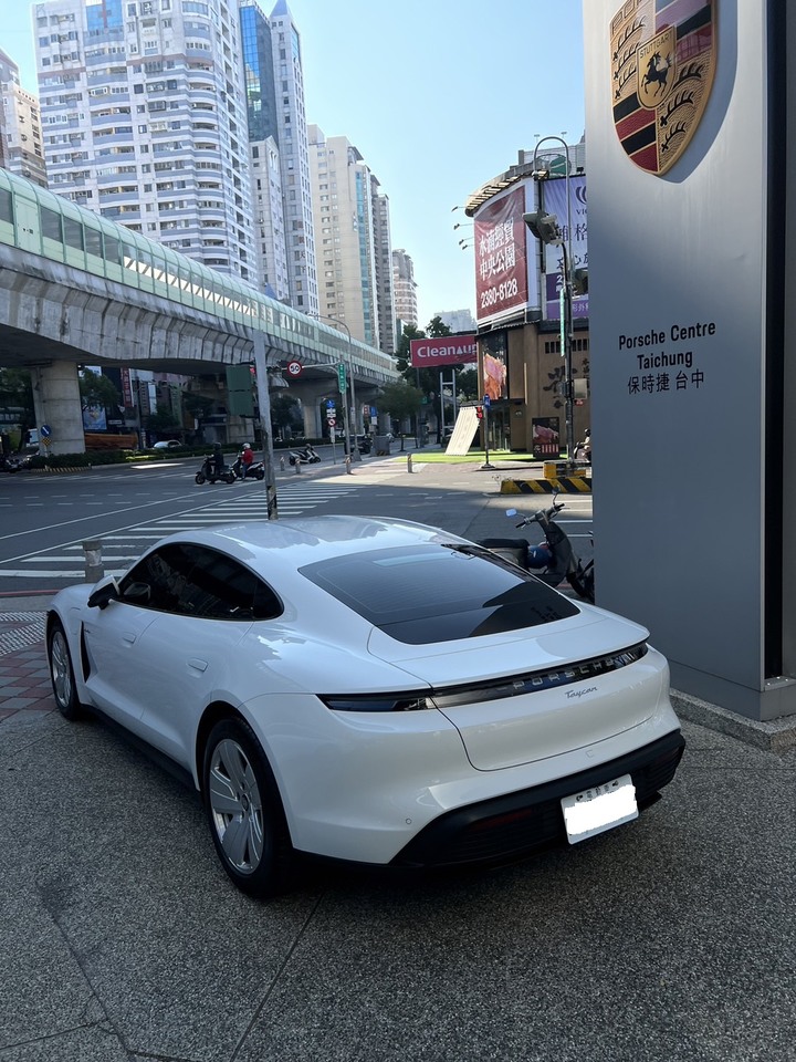 Taycan RWD 交車微開箱