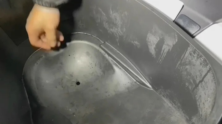 機車車箱內養魚!