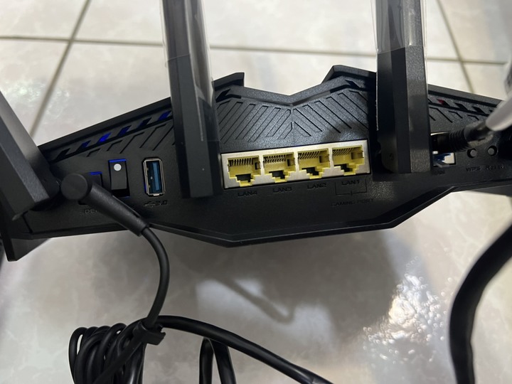 [開箱] 華碩 RT-AX82U - 用手機架設WIFI6