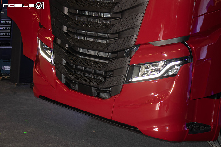 【採訪】歐霸重卡 Iveco S-Way 首度導入國內,通過歐盟六期、具備豐富的安全舒適配備!
