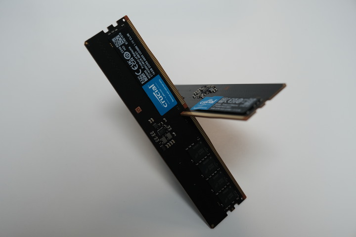 【開箱】美光 Micron Crucial DDR5-5200 32G 記憶體