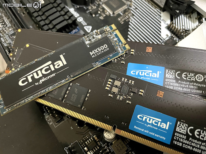 點我看大圖 支援雙平台低電壓Crucial DDR5-5600 32GB kit低電壓, 輕鬆直上 6200!!