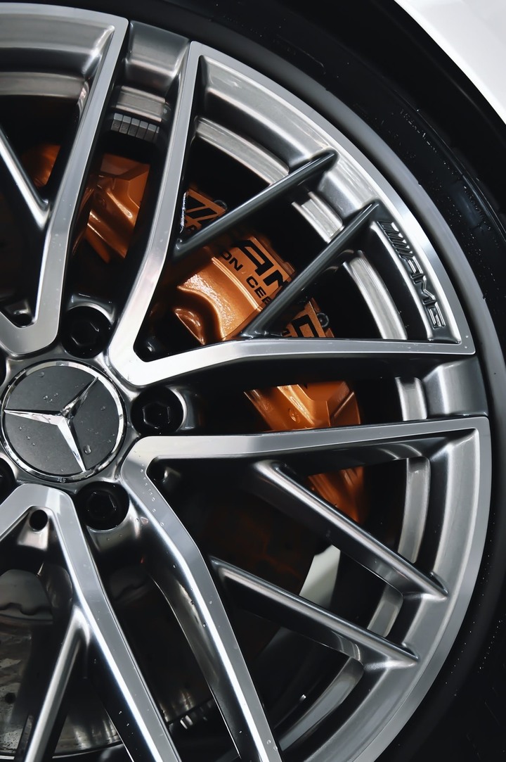 [開箱]W206 One Man One Engine AMG C43 4MATIC