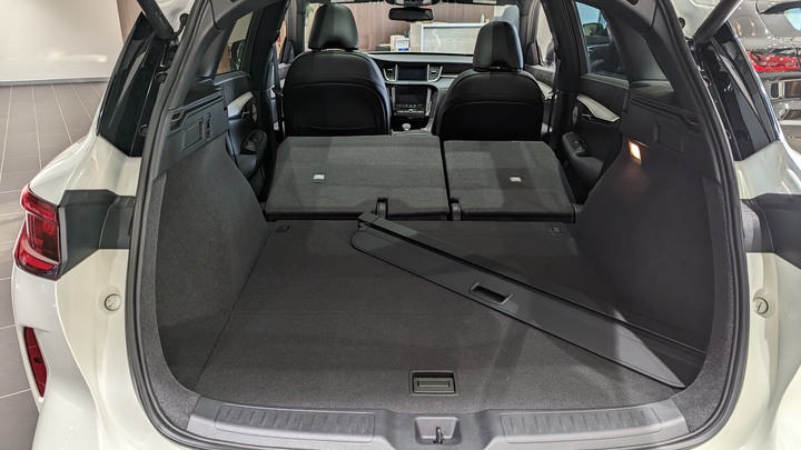 2023年式Infiniti QX50 - 風尚款試乘暨賞車心得分享