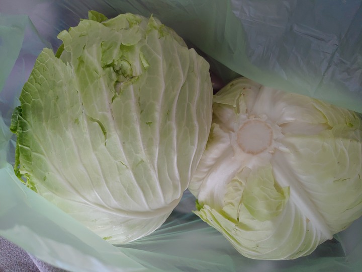 俗甲扣八的青菜