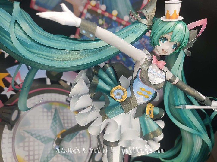 點我看大圖 VOCALOID 初音未來(魔法未來2019 Ver.) 紙模型 製作 Paper Craft ペーパークラフト