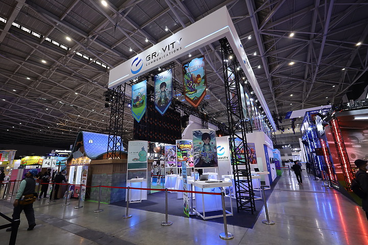 2023電玩展 RF15-30mm f/4.5-6.3 IS STM 超廣角拍起來很有氣勢