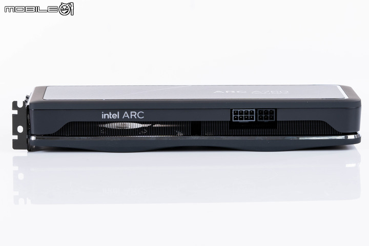 Intel ARC A750 Limited Edition 公版顯示卡開箱實測 規格面上的 1080p 甜品卡