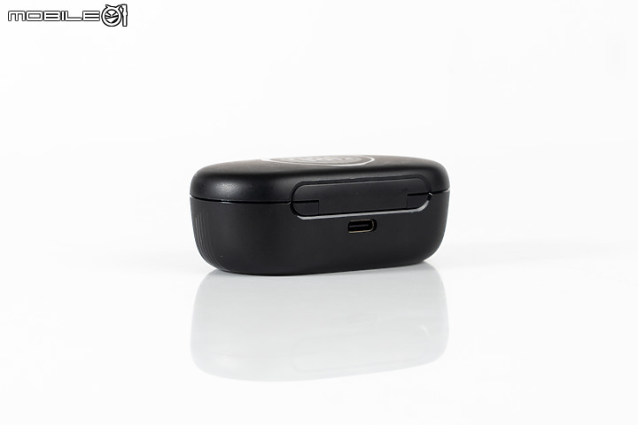 JBL Quantum TWS 電競真無線耳機｜雙模功能與虛擬環繞音效加持的高 CP 之選！