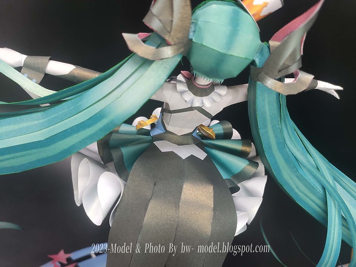 點我看大圖 VOCALOID 初音未來(魔法未來2019 Ver.) 紙模型 製作 Paper Craft ペーパークラフト