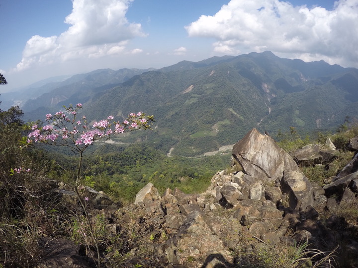 點我看大圖 戶外山林大自然的瑜伽課 - 谷關七雄 no.5 東卯山