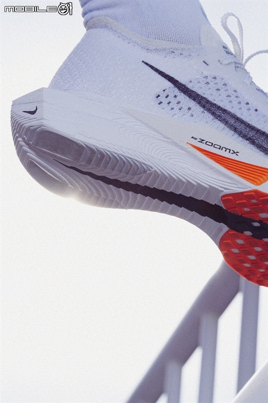 【新訊】貫穿大底的經典勾勾！NIKE VAPORFLY 3全能跑鞋正式發表