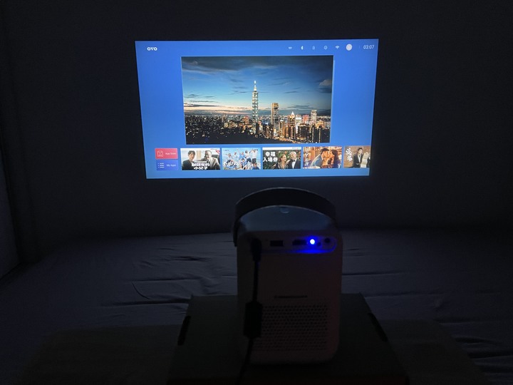 微型投影機的對決之 - 沒比較沒傷害BenQ GV30 pk Warpple LS5