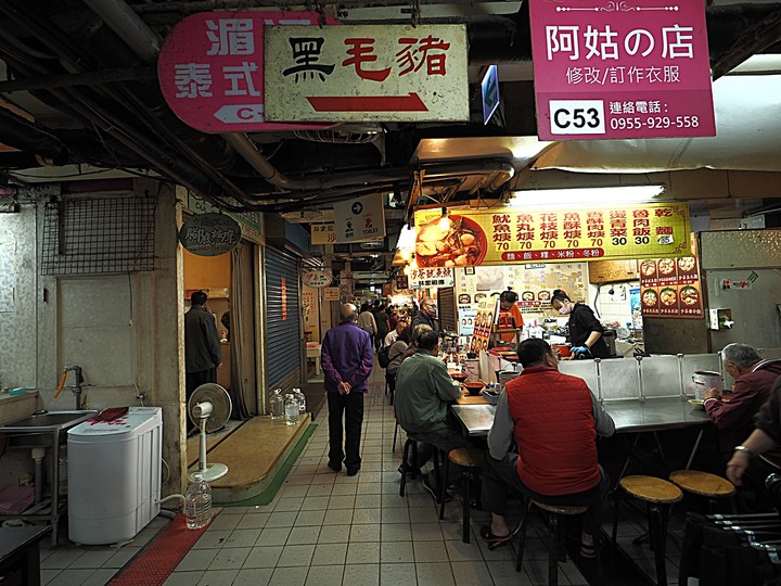 仁愛區 仁愛市場、鈺刺身丼、海洋廣場與林開郡洋樓 — 春日暖陽下之港都美食之旅