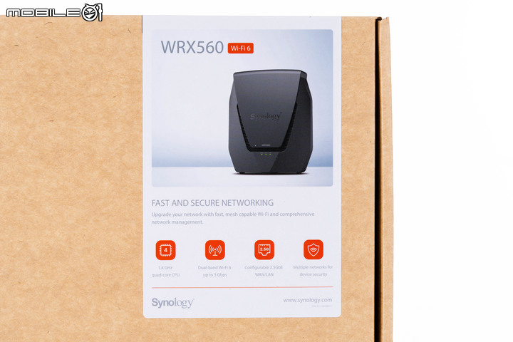 Synology WRX560 無線路由器開箱實測 以可擴充功能提供家庭網路更可靠選擇