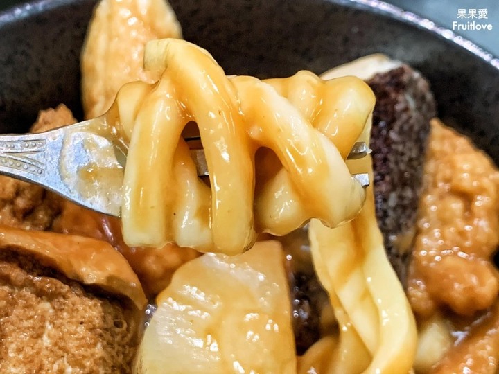 台中美食-特製醬料很濃郁，內用還可以免費續湯！